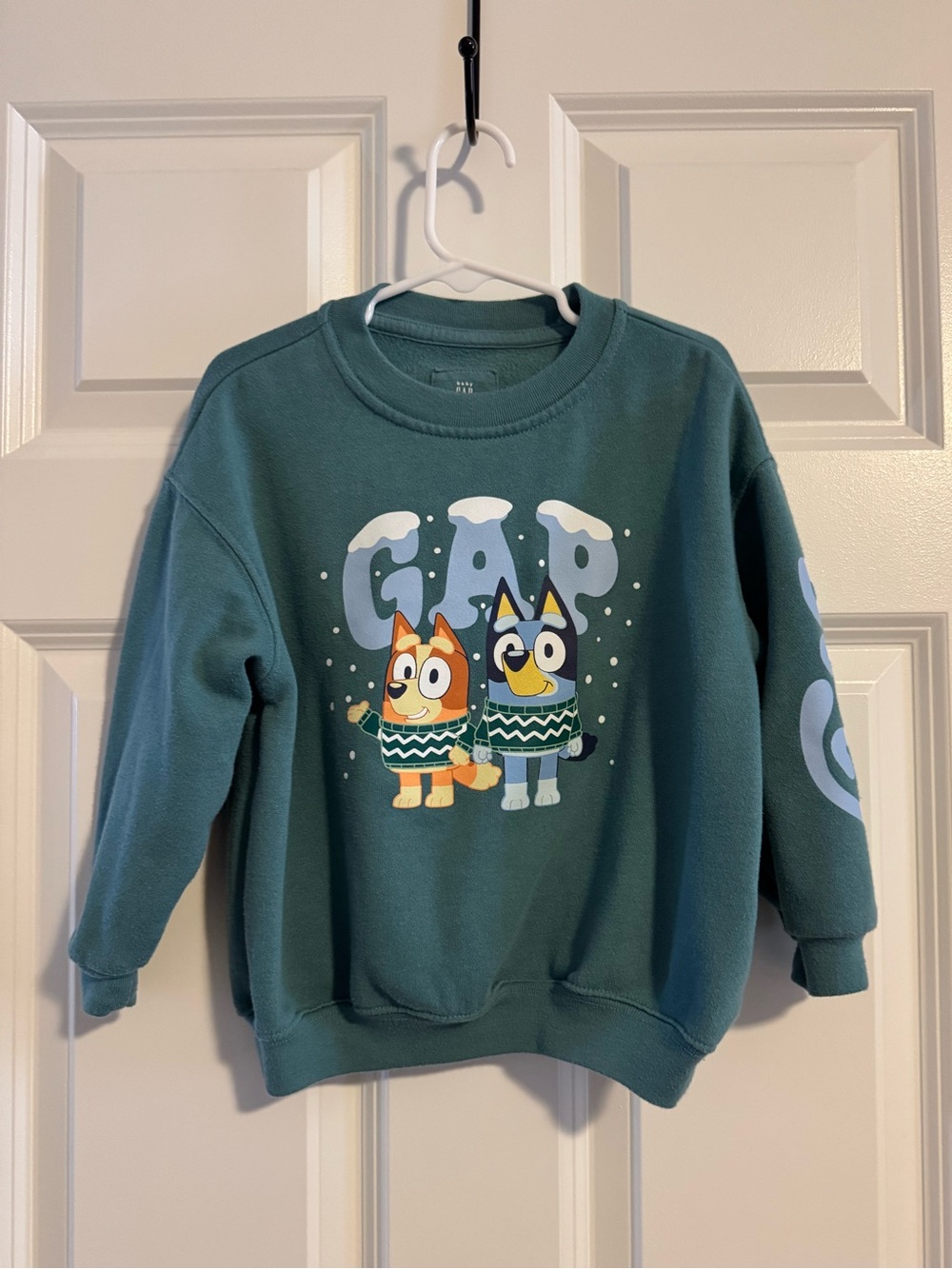 GAP Bluey winter sweatshirt, 3T